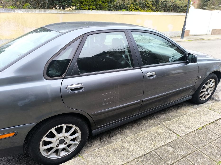 Volvo S40 cinzento 2004
