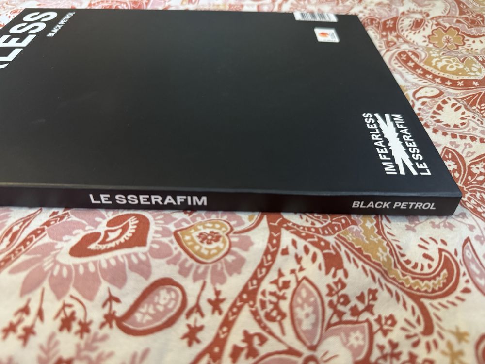 Album Le sserafim fearless black petrol kpop