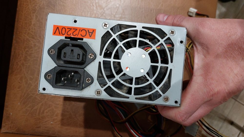 Блок живлення ПК HuntKey 400 Вт б/в
