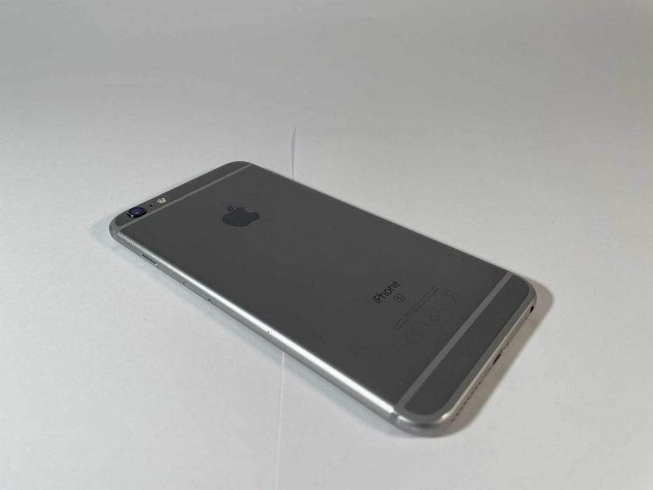iPhone 6S Plus 64GB (Cinzento Sideral)