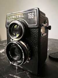 Stary aparat fotograficzny Lubitel 166