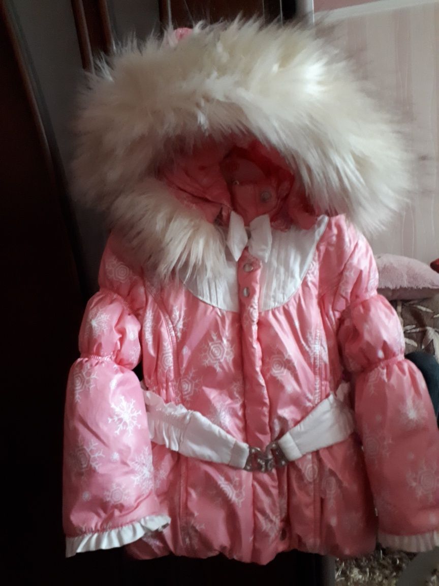 Шикарная зимняя куртка курточка девочке от 2 3 4 лет р.104