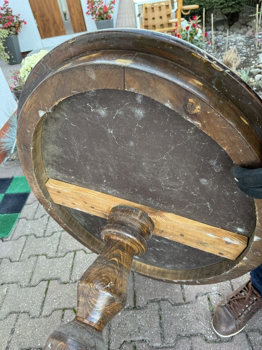 Stol elipsa na 1 nodze stary wysoki