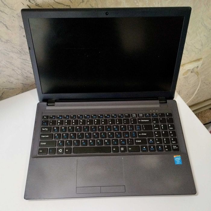 Ноутбук System76 Gazelle | 4 ядра Core i7 | 8/120 SSD | батарея 2 часа