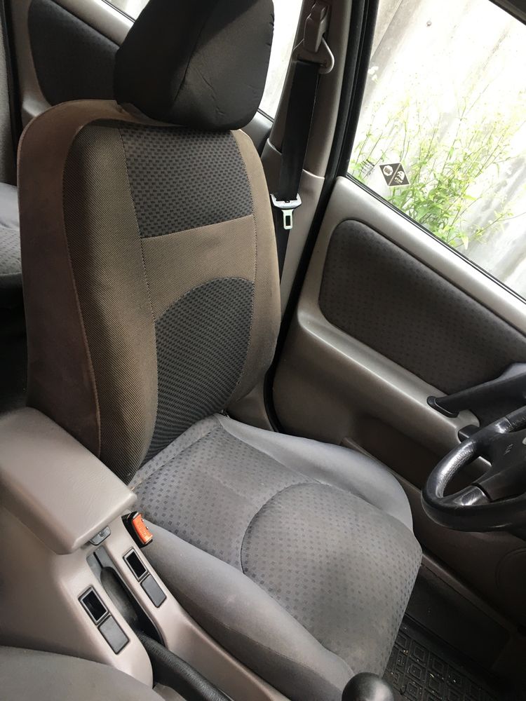 Передние сиденья  с Nissan Primera P11, детали салона