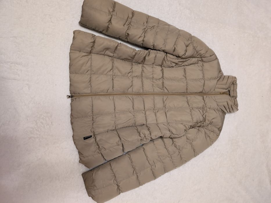 Куртка пуховик Moncler S M розмір чудовий стан