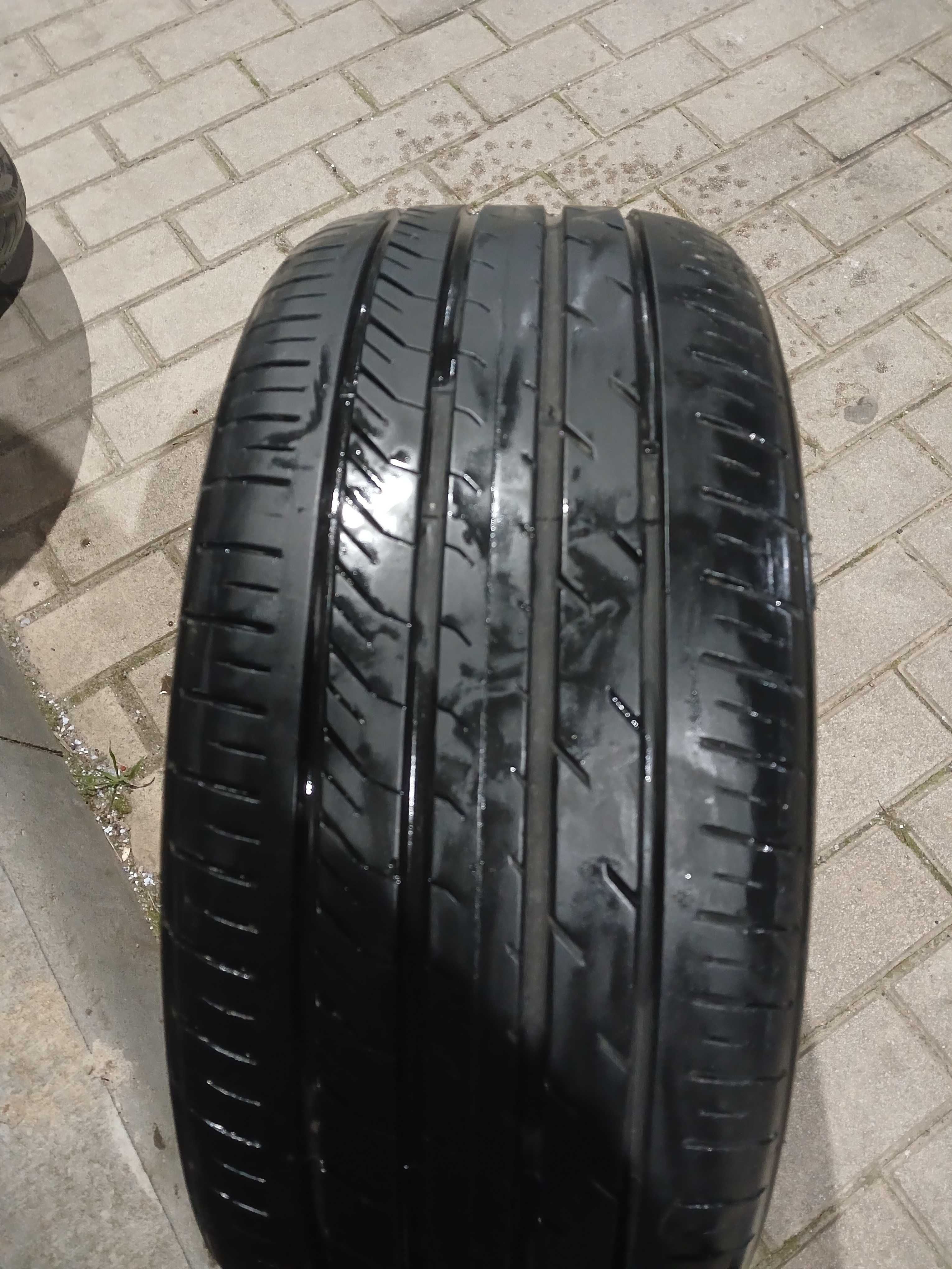 Продам Шини 215/40 R17