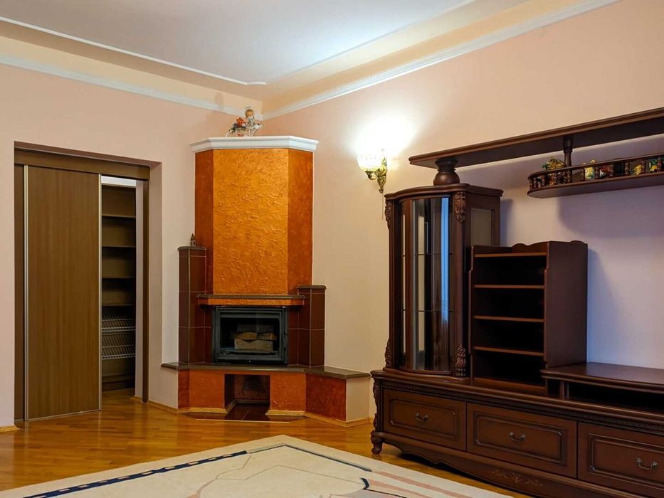 Оренда 3-кімнатної квартири вул. Вітовського