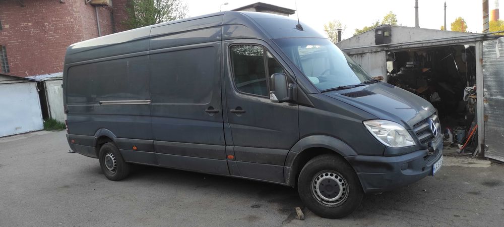 Вантажні перевезення меблів грузоперевозки 5т доставка перевозка такси