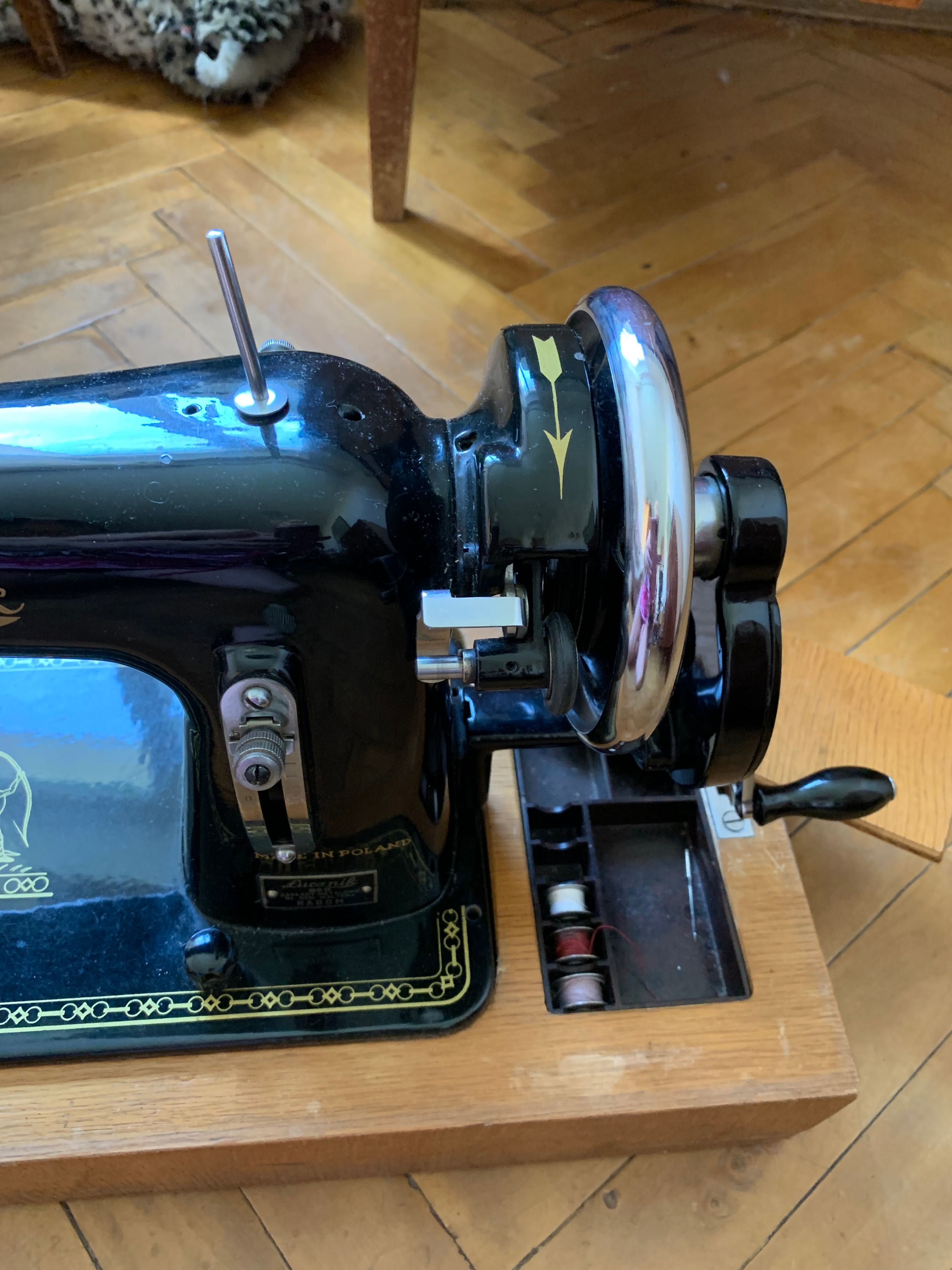 Швейная машина шитьё