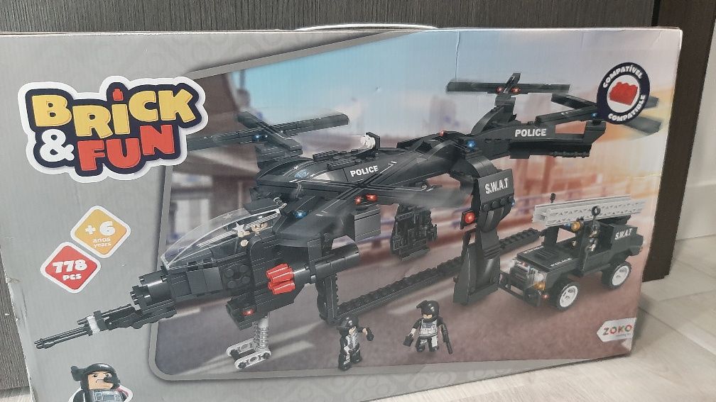 Brinquedo Helicóptero + carro da S.W.A.T  Zoko Brick and Fun com caixa