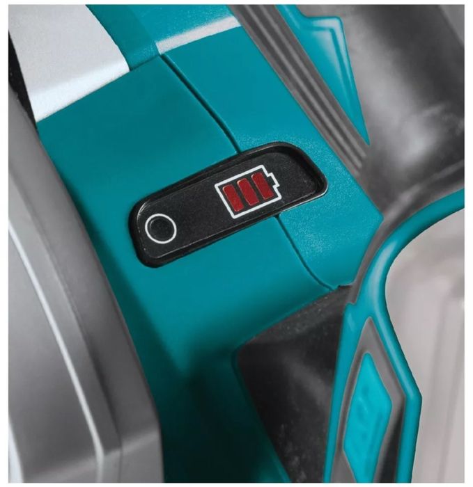 Безщіткова циркулярна пила 165 мм Makita DHS680Z (XSH03Z) 18V