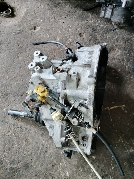КПП коробка передач  Opel vectra 2.2б F23 5495775