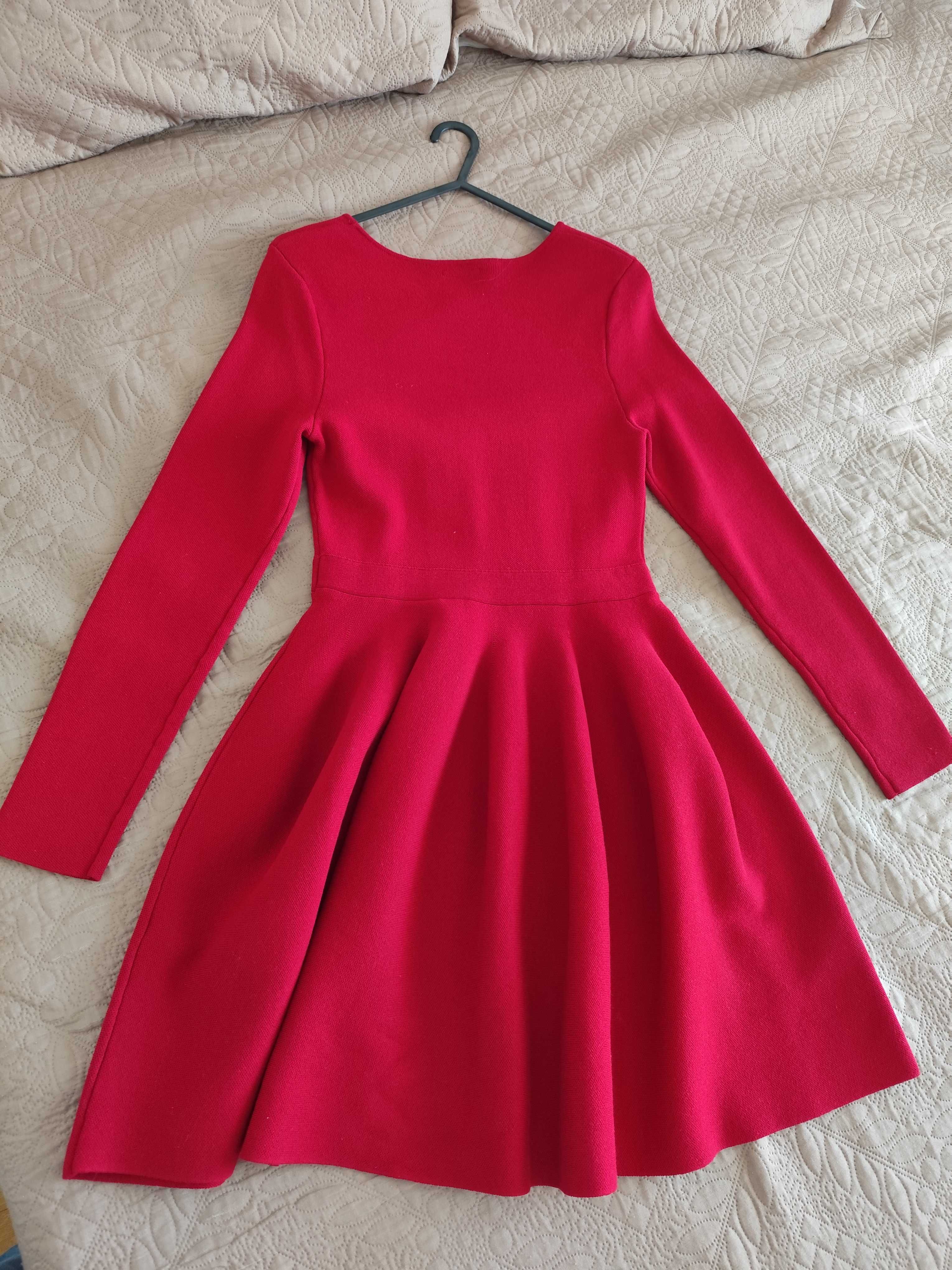 Vende-se vestido de criança