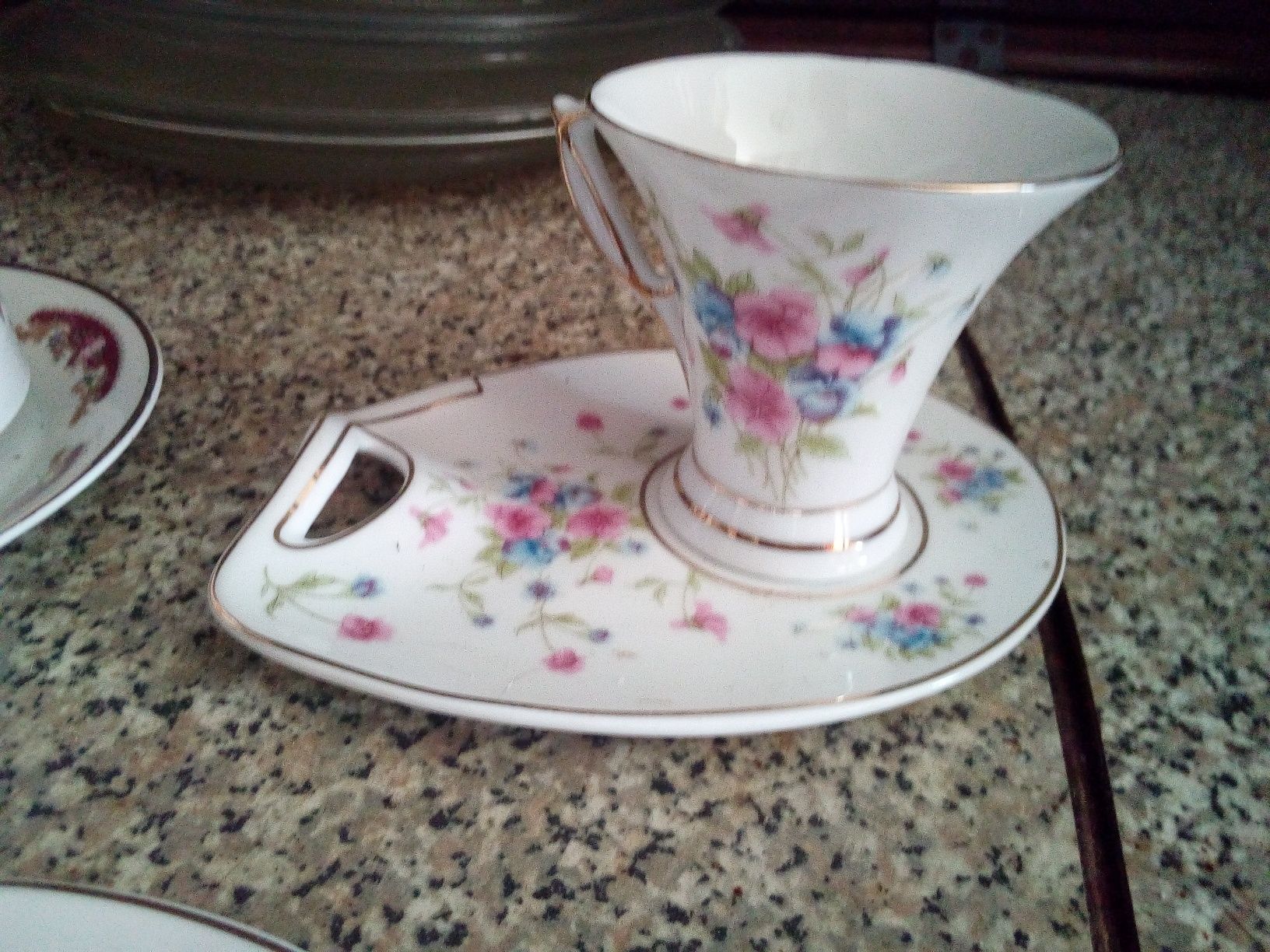 Conjunto de 3 Chávenas Diversas Antigas