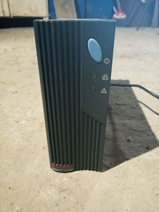 источник бесперебойного питания ИБП