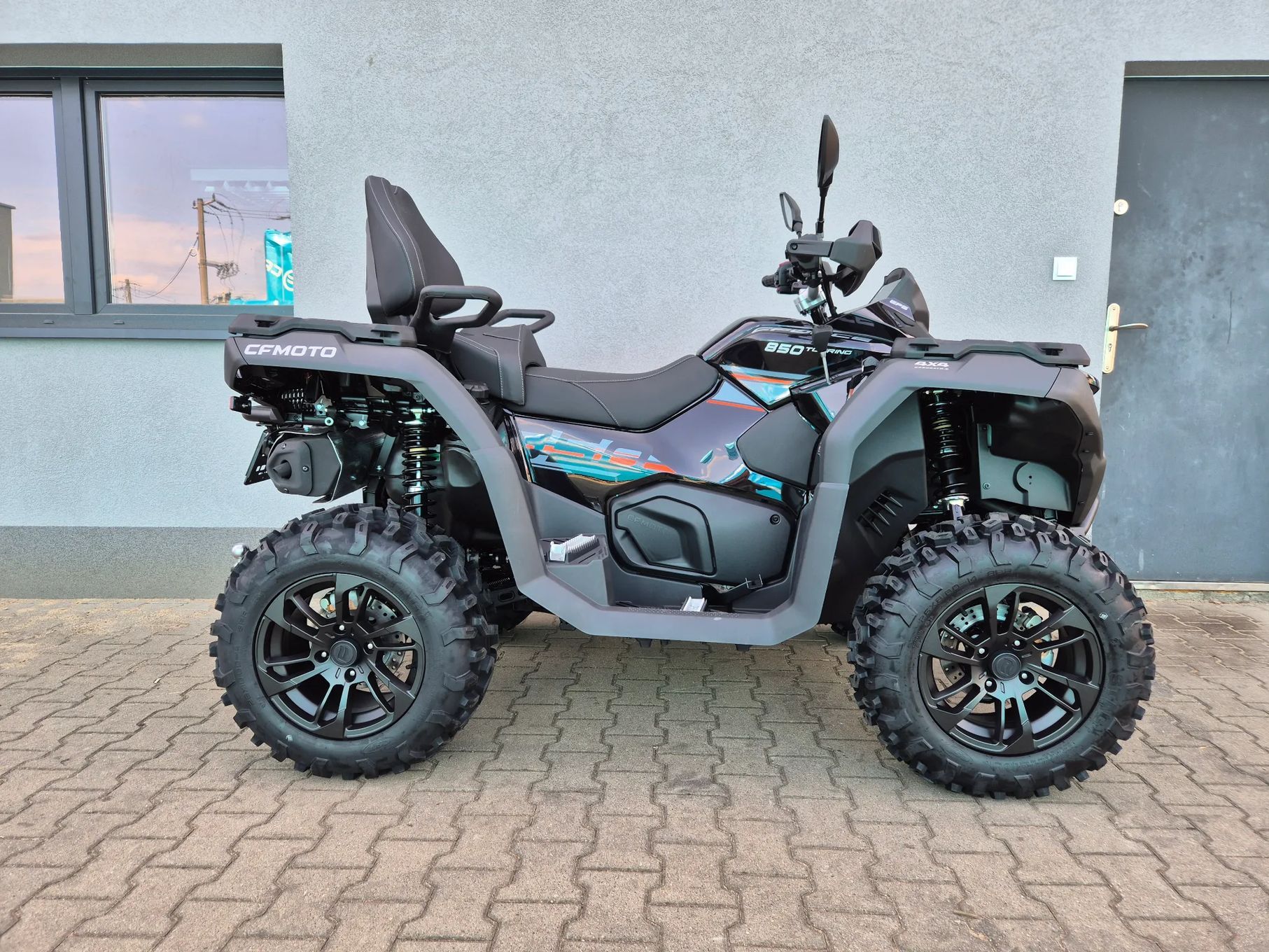 CFMoto CForce 850 TOURING T3b 2025 od Muddy od Ręki
