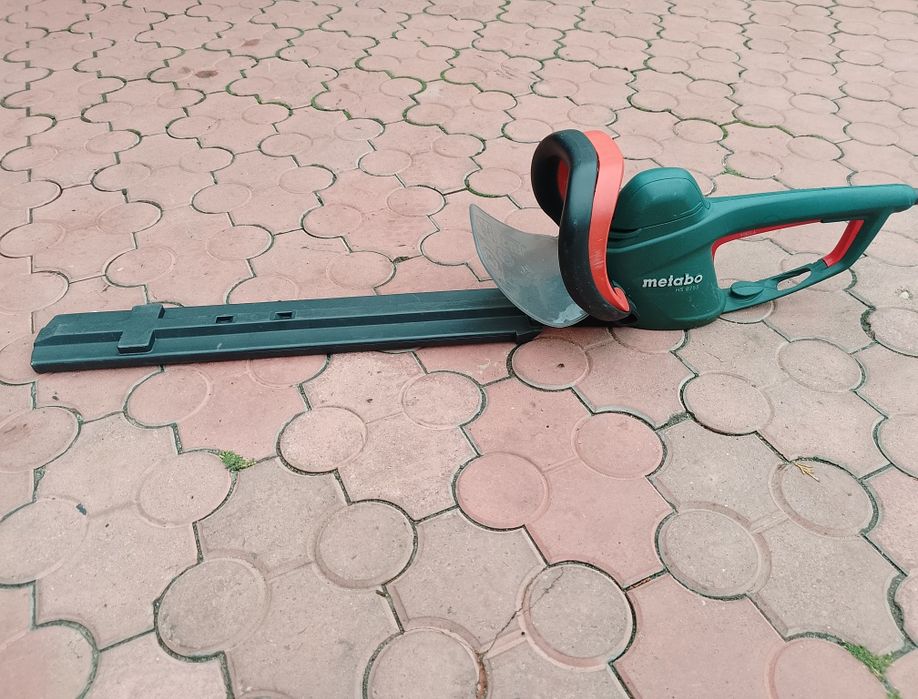 Садовий кущоріз metabo hs 8755 кусторез