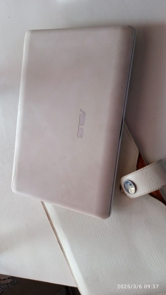 Нетбук ASUS,в хорошем состоянии