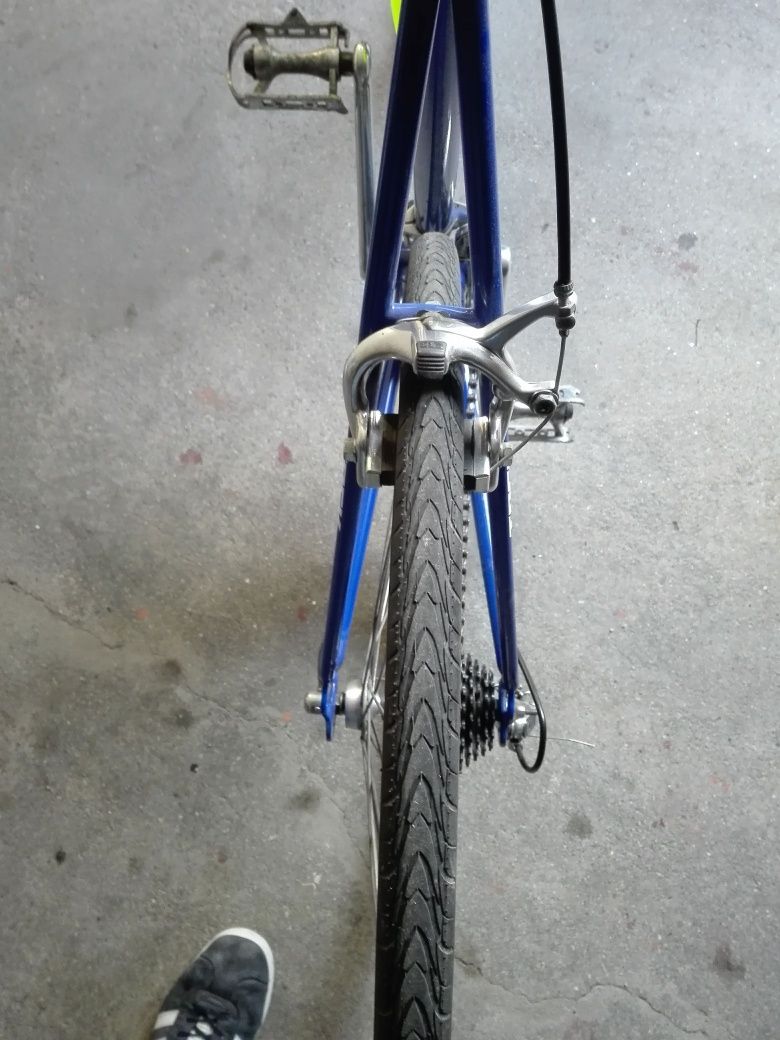 Bicicleta de estrada restaurada