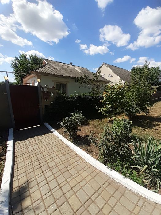 Продам дом в центре села