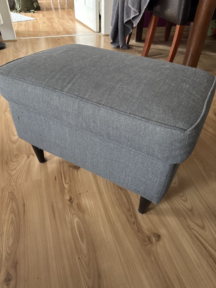 Fotel uszak z podnóżkiem Ikea