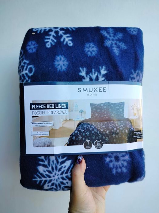 Gruba ciepła Pościel polarowa Smukee 160x200 granatowa śnieżynki 863