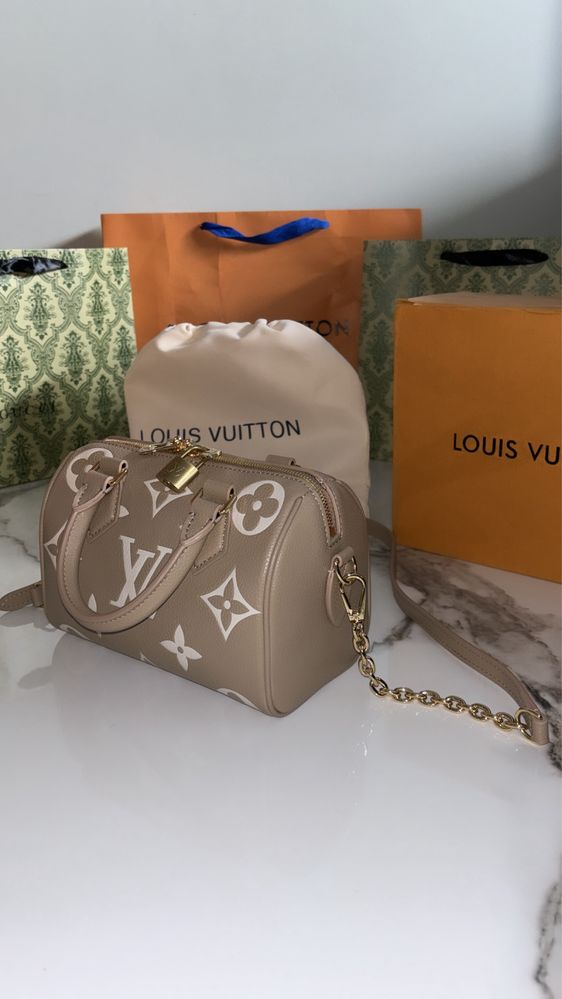 Torebka Louis Vuitton Speedy 20 Bandouliere Skóra naturalna