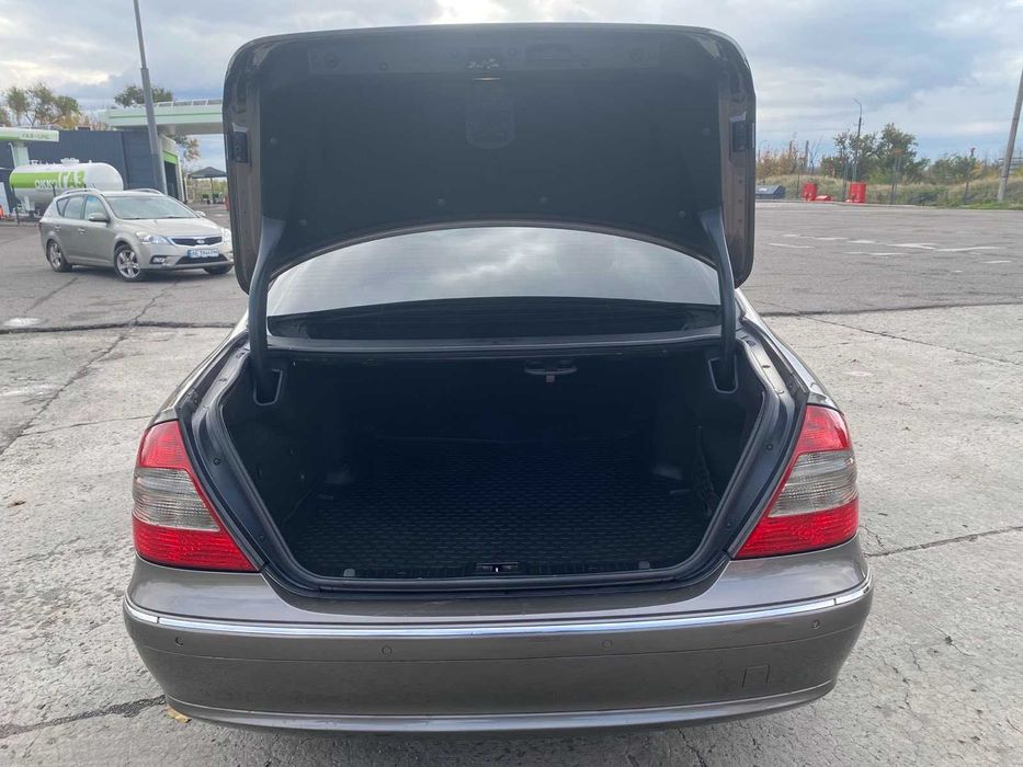 Mercedes-Benz E-Class 2007