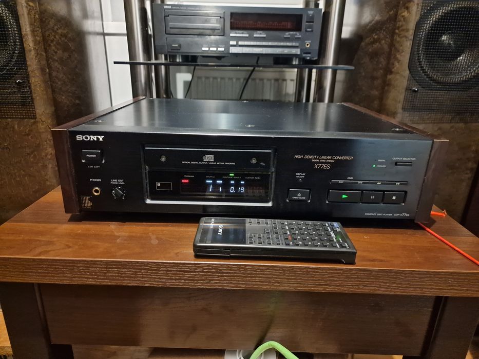 Sony CDP X77ES z oryginalnym pilotem bardzo ładny stan