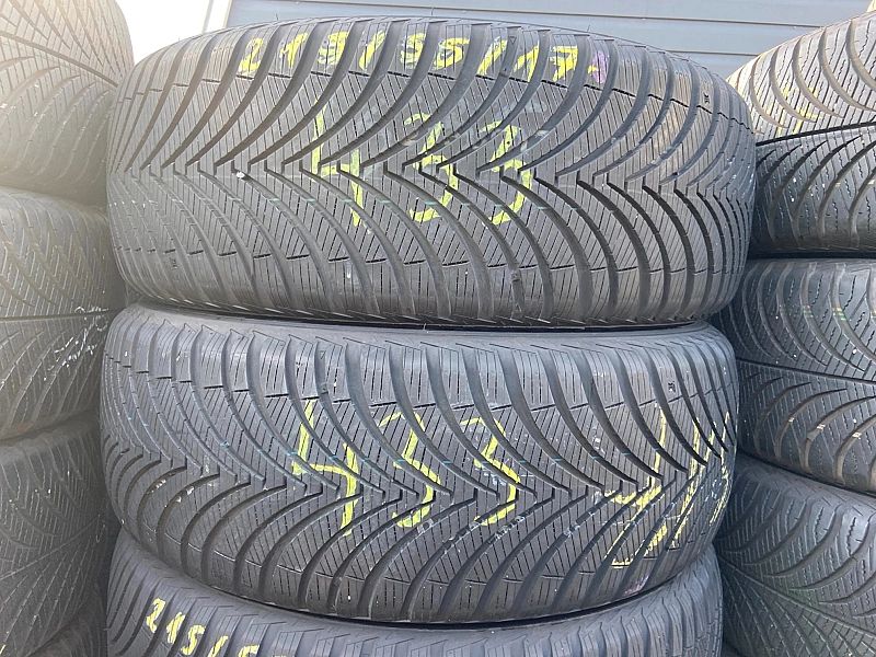 215/55/17 Kumho Solus 4S HA32_6,6mm_4szt_(433)
