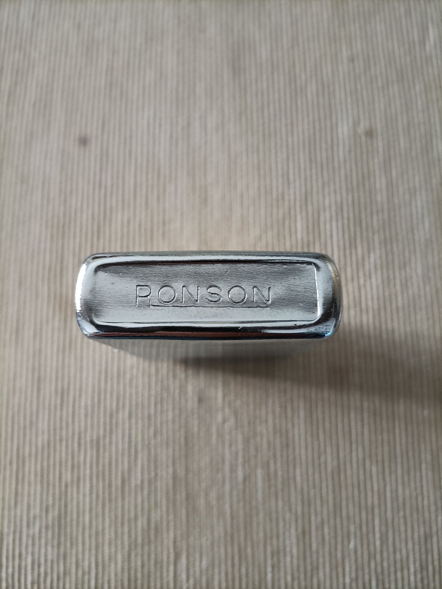 Isqueiros Ronson e Zippo - Marlboro - John Player Special