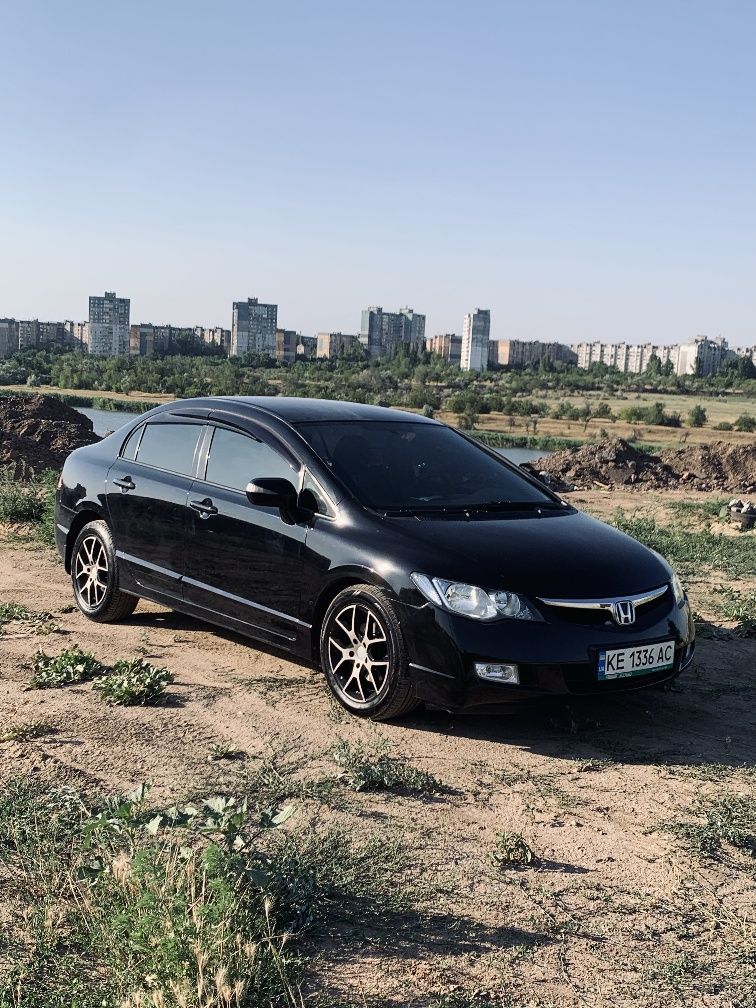 Продам Honda Civic 4d