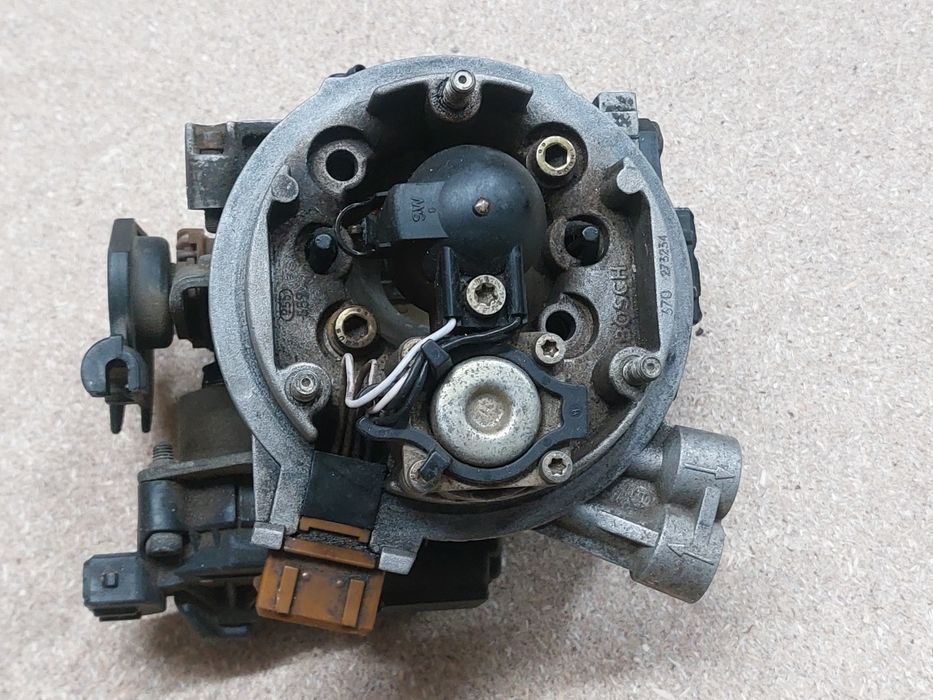 Карбюратор Моноінжектор Volkswagen audi,