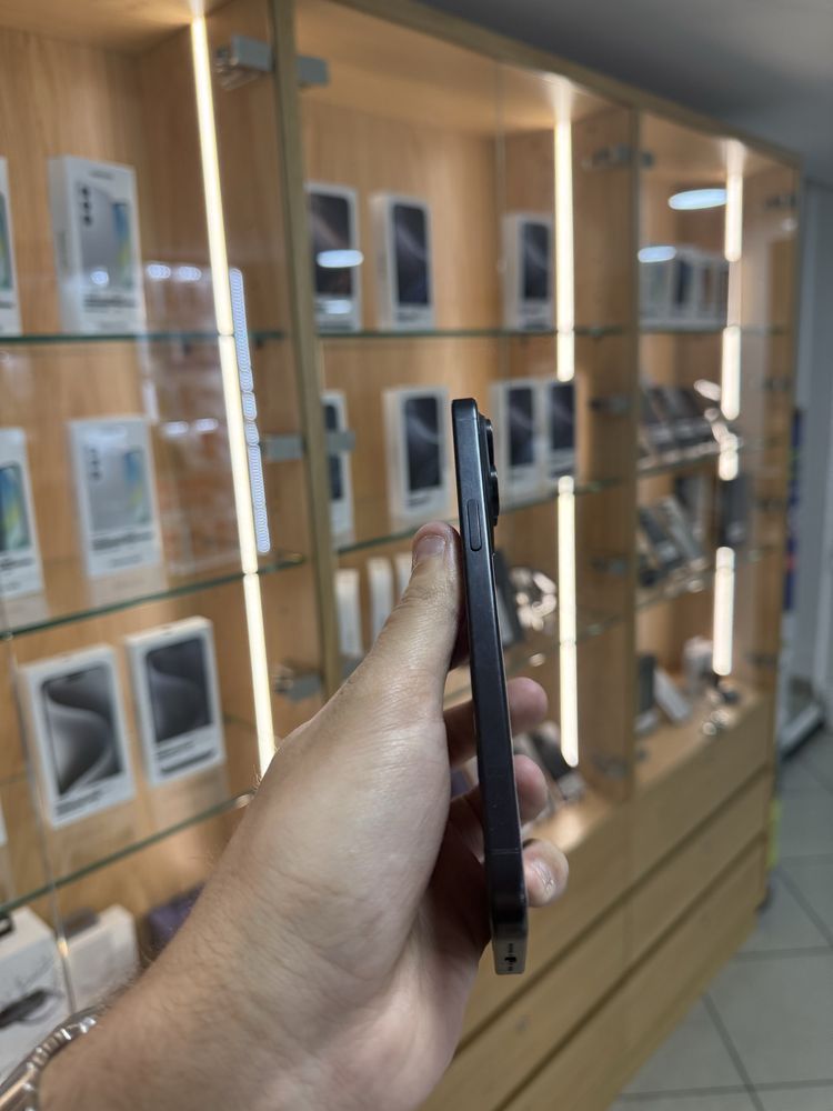 IPHONE 15 PRO MAX 256GB USADO