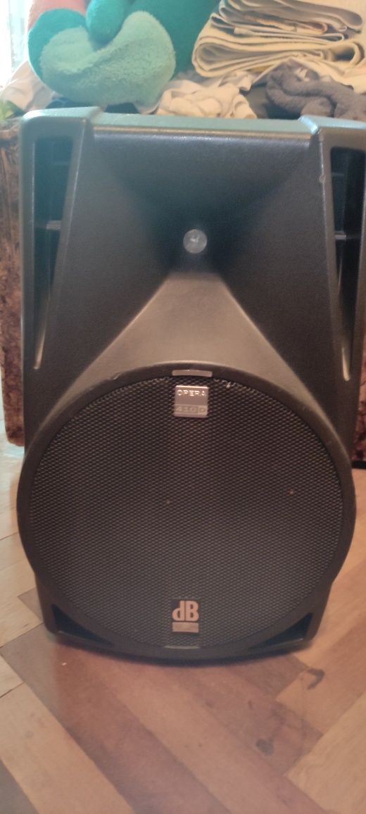 Db technologies opera 410 D , big, jbl, ev, mag, rcf