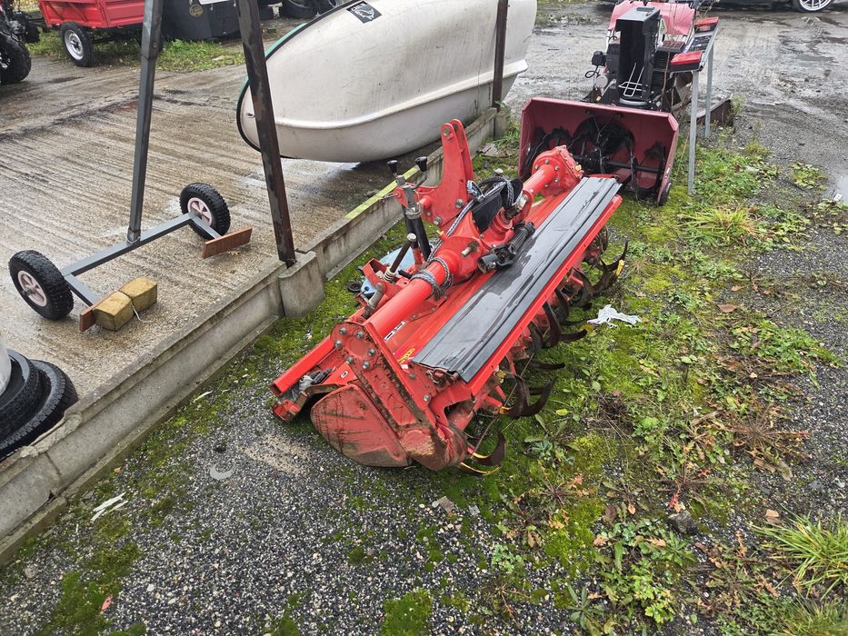 Glebogryzarką yanmar 140cm