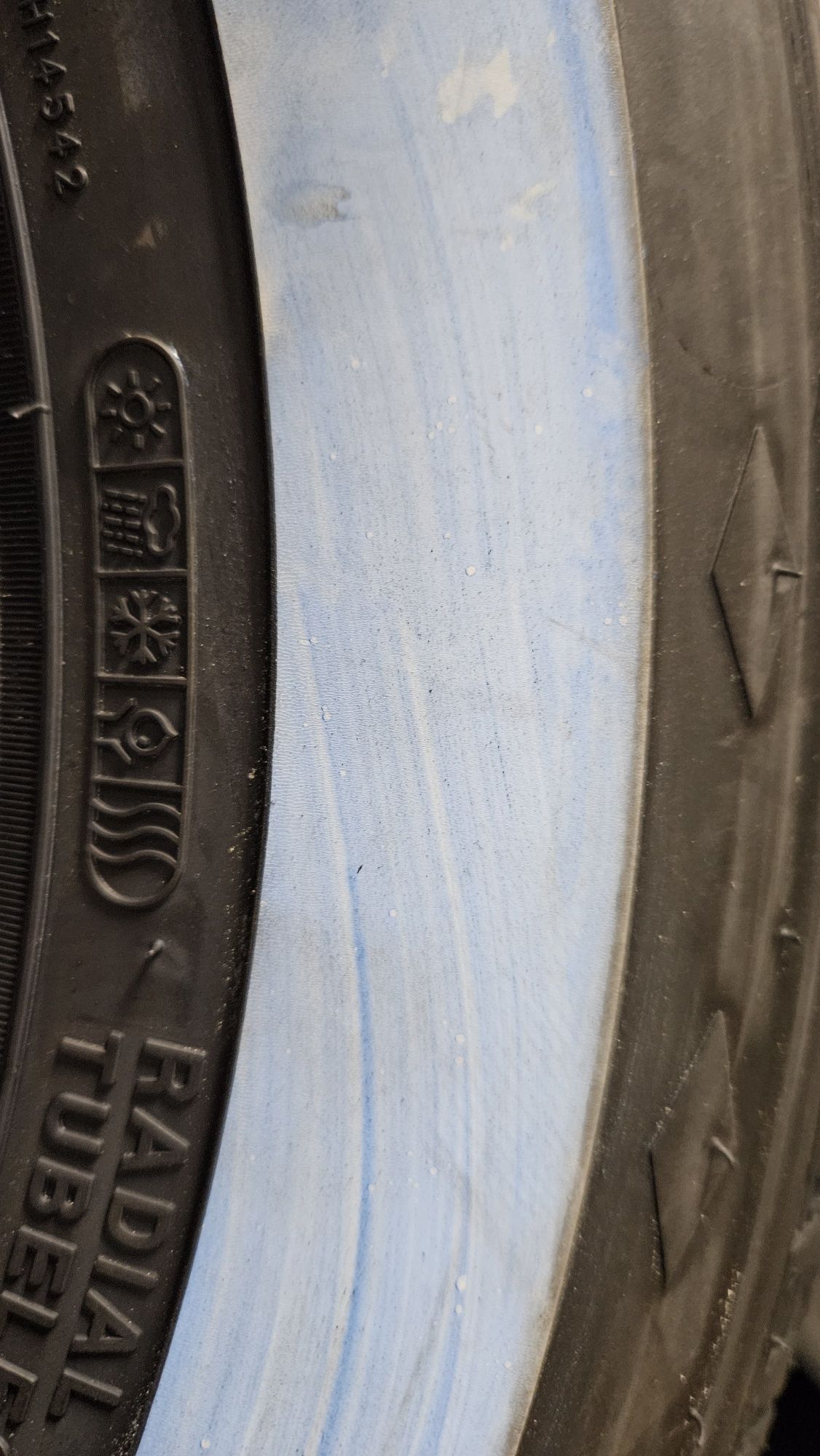 205/70R15 opony biały pasek Roadx H/T01 np klasyk