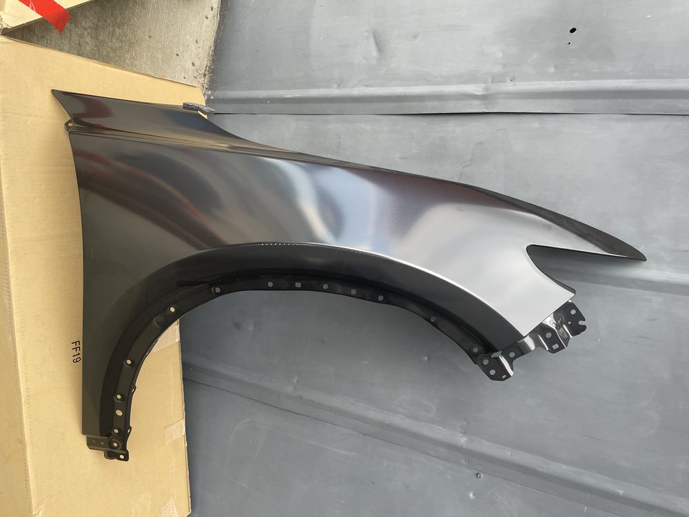 Крило праве Mazda CX-9 з 2016 року, оригінал нове TK4852111G ДЕФЕКТ