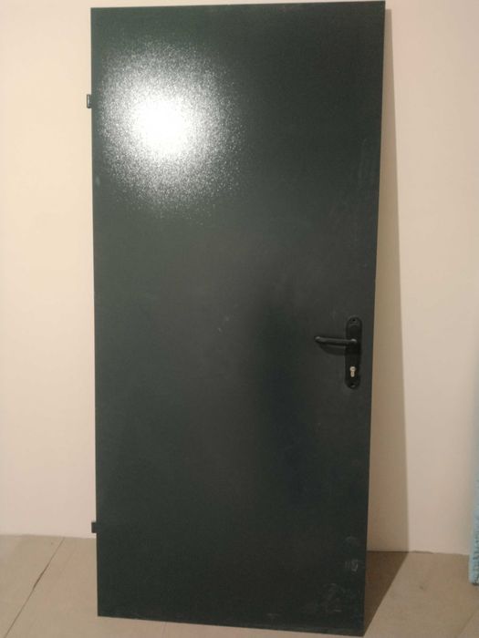 Двері вхідні металеві