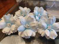 Kwiaty ręcznie robione z foamiranu