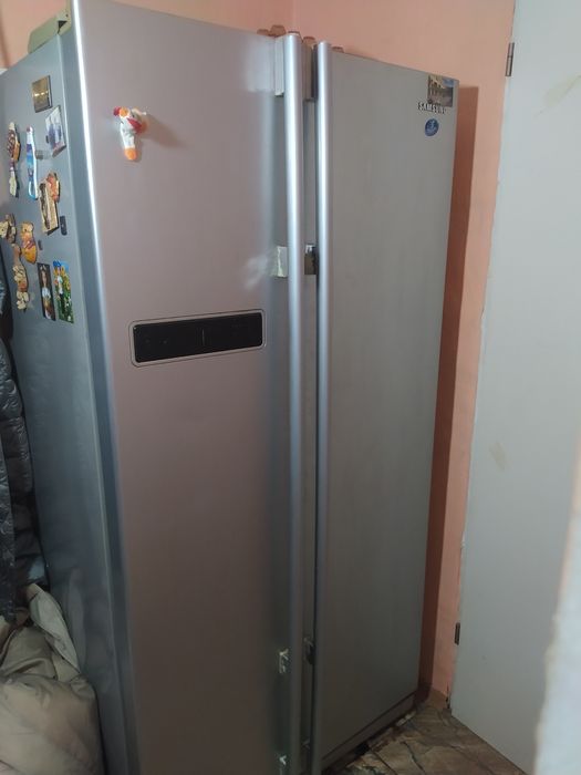 Холодний Samsung 2х дверний RS20CR