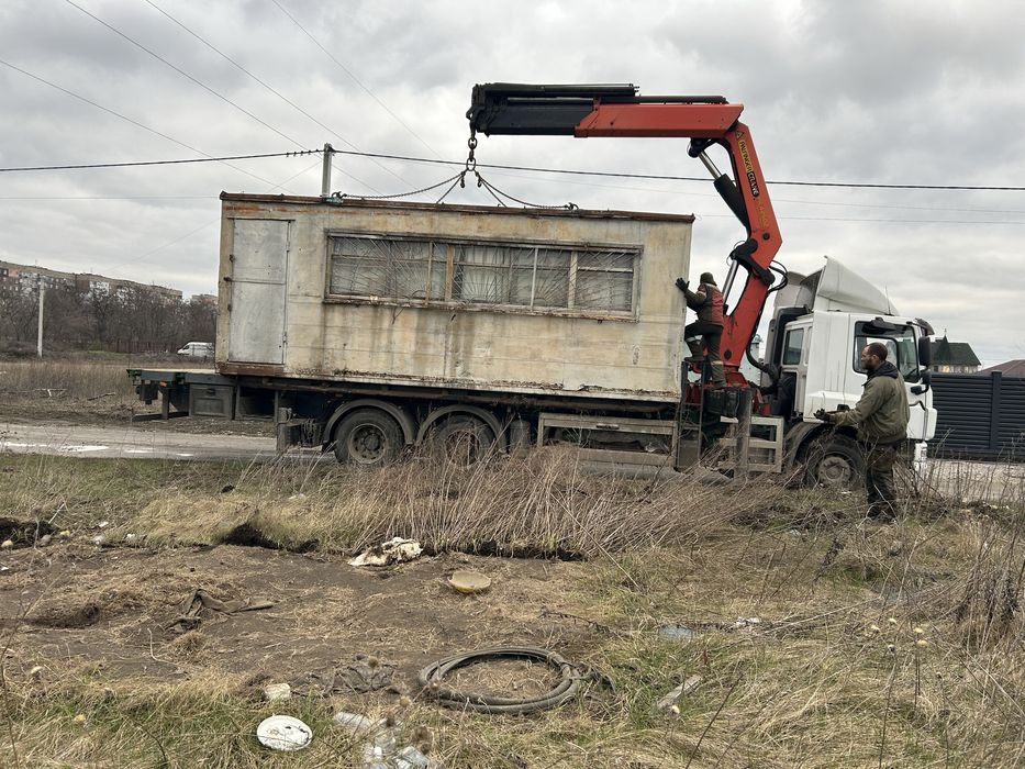 Металобрухт, шлак плазморіза, стружка сталева.