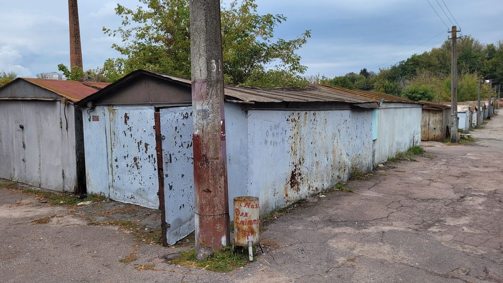 Продається гараж в кооперативі Маяк