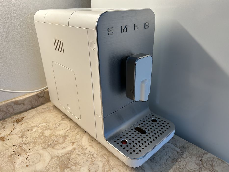 Maquina Cafe Automatica SMEG