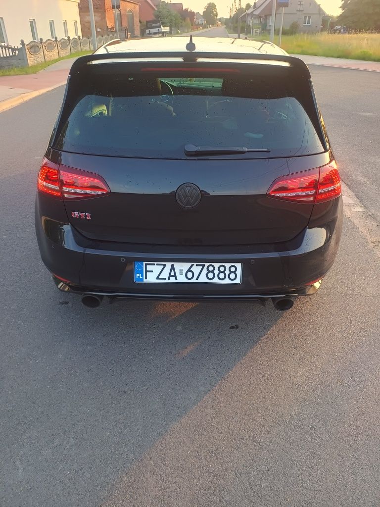 Volkswagen Golf MK7 gti performance