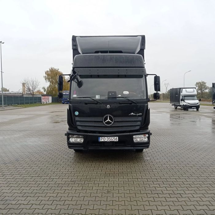Mercedes-Benz ATEGO  Dostosowany do przewożenia aut osobowych, posiada widny