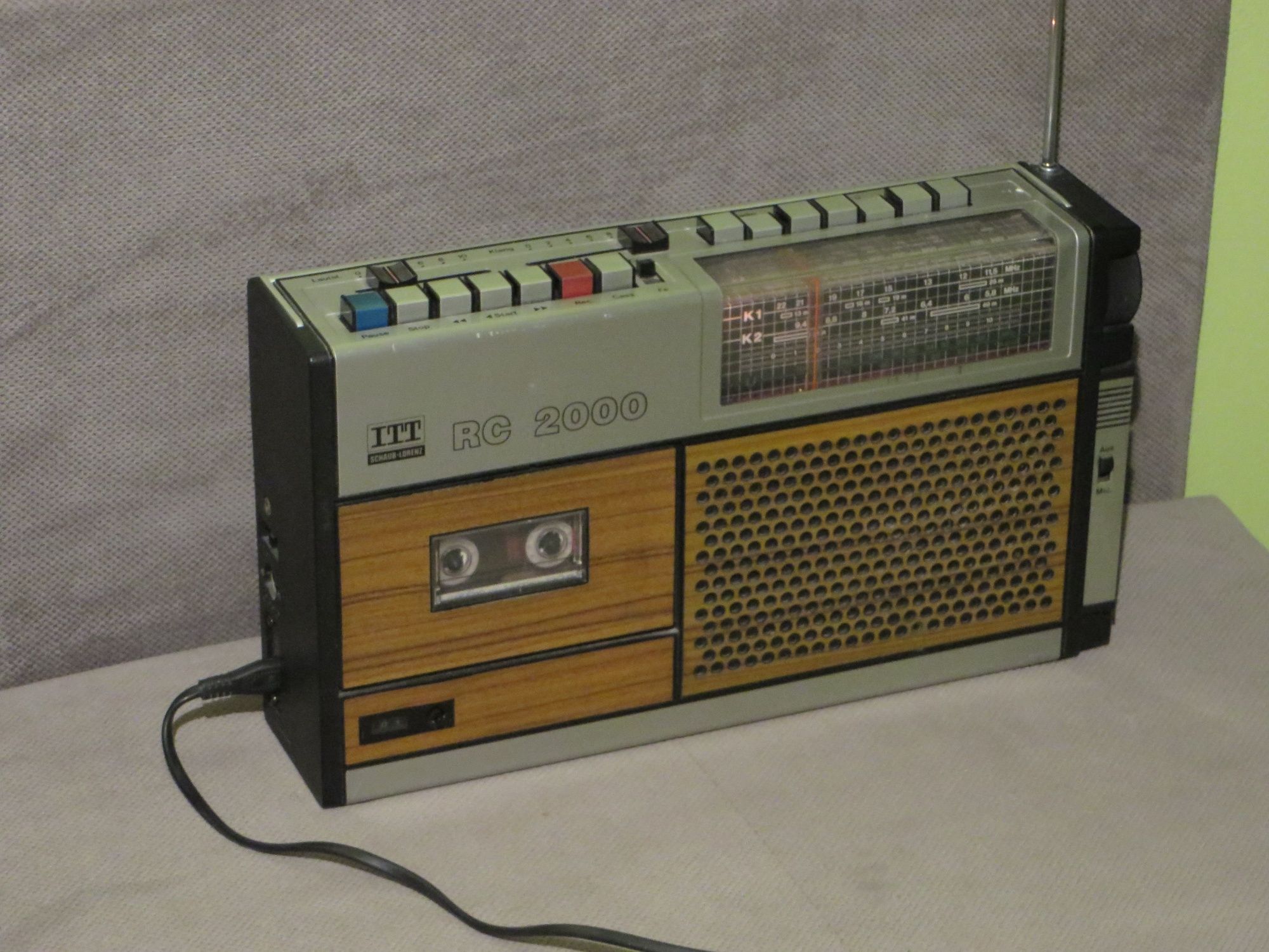 Radio magnetofon retro ITT RC 2000
