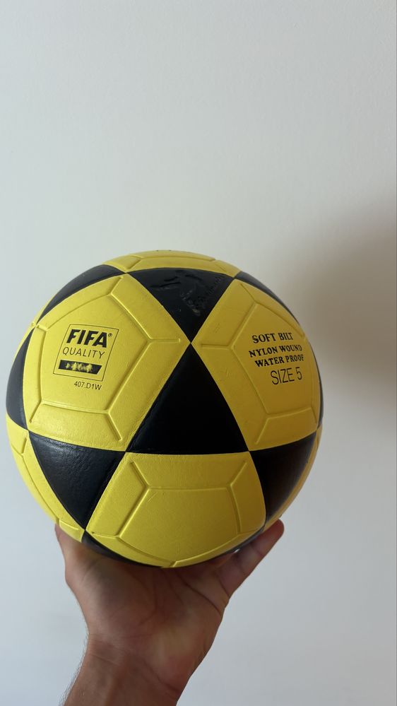 Bola de footvolley Mikasa