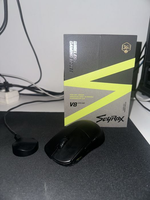 Myszka dla graczy Scyrox v6